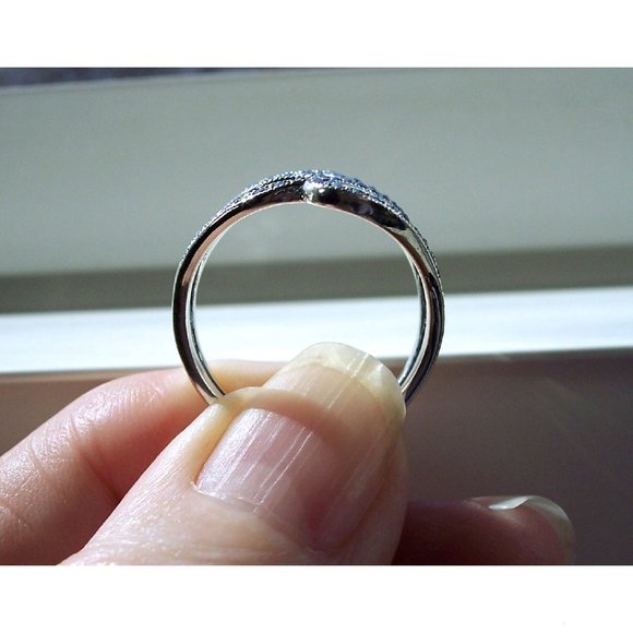 925 STERLING SILVER Modern Curvy Marcasite Statement Ring - Picture 6 of 16